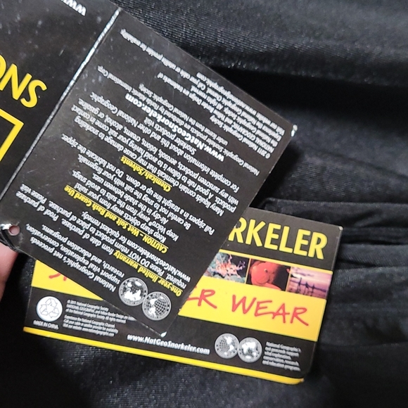 Rash Gaurd Snorkel Shirt Yellow Black Mens Large New National Geographic - Picture 6 of 10